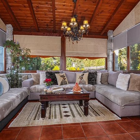 Livadi Cozy Villa 아라초바 외부 사진