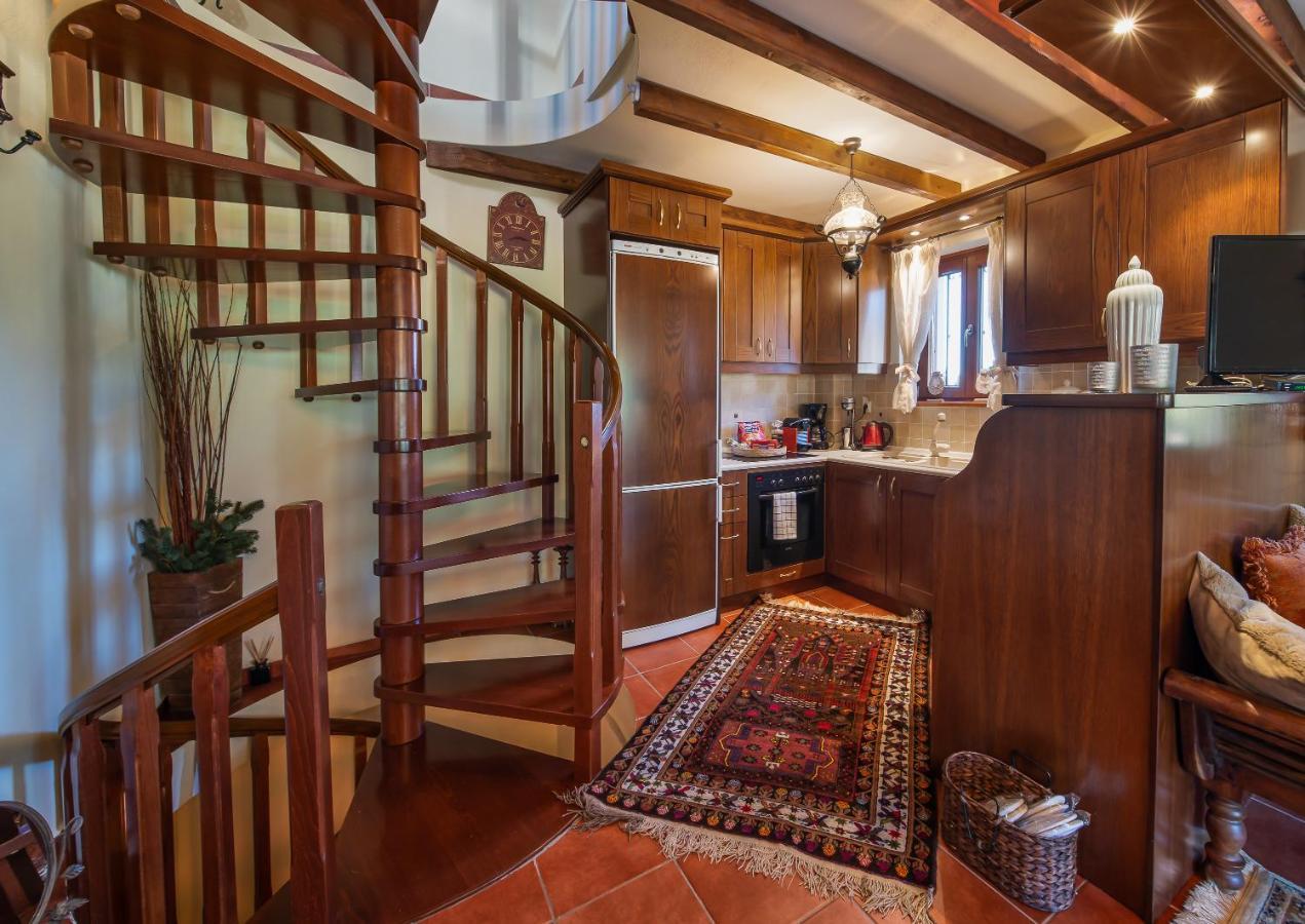 Livadi Cozy Villa 아라초바 외부 사진
