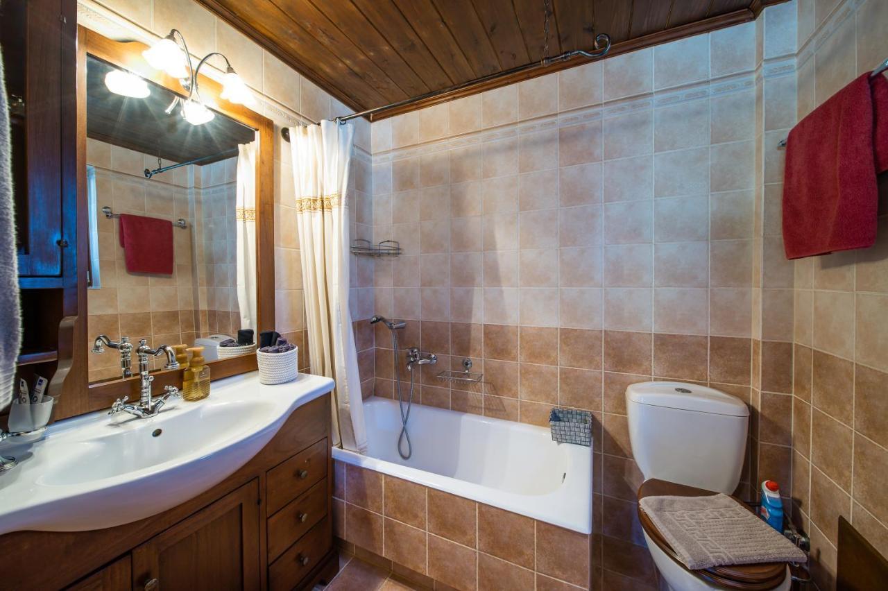 Livadi Cozy Villa 아라초바 외부 사진